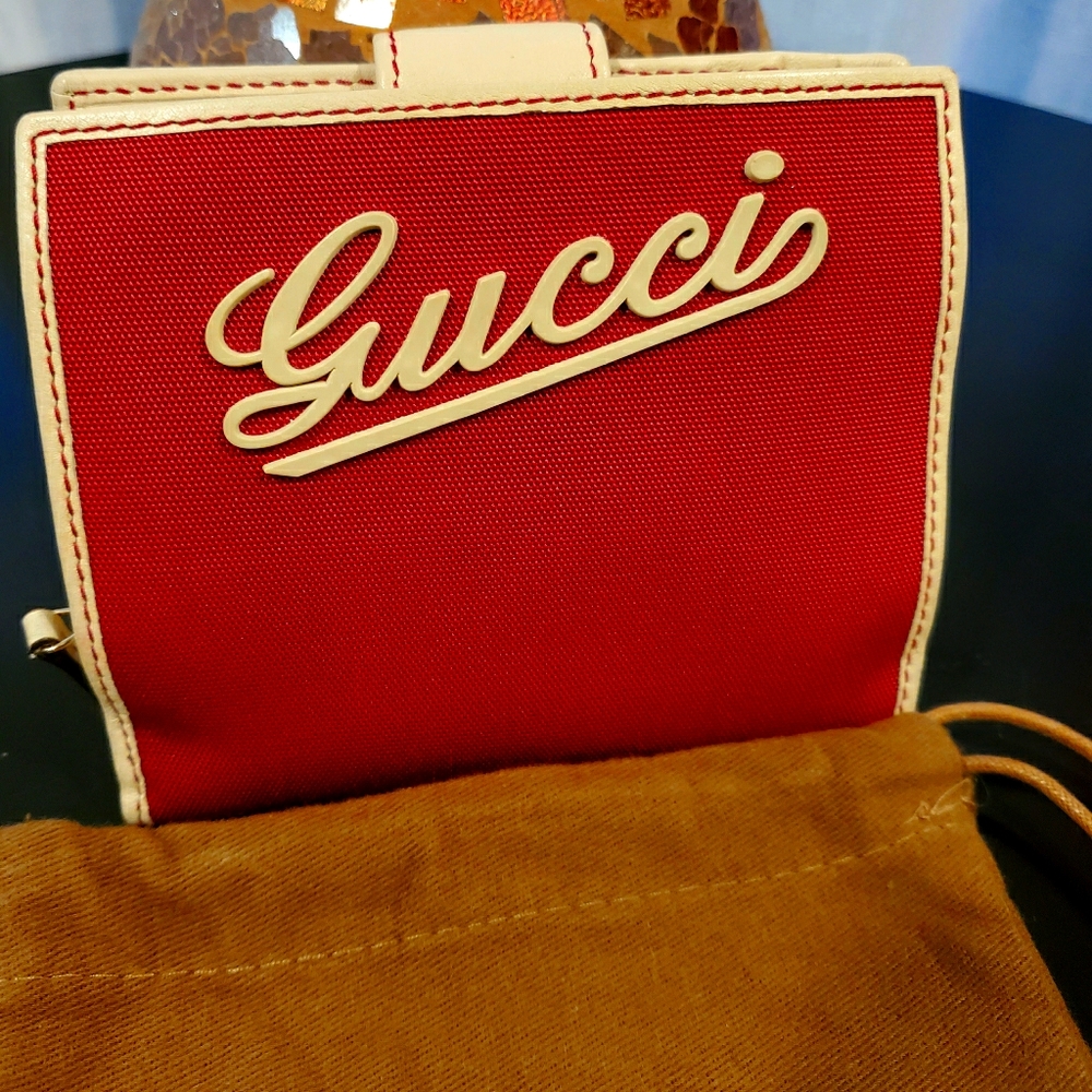 In great condition Gucci wallet